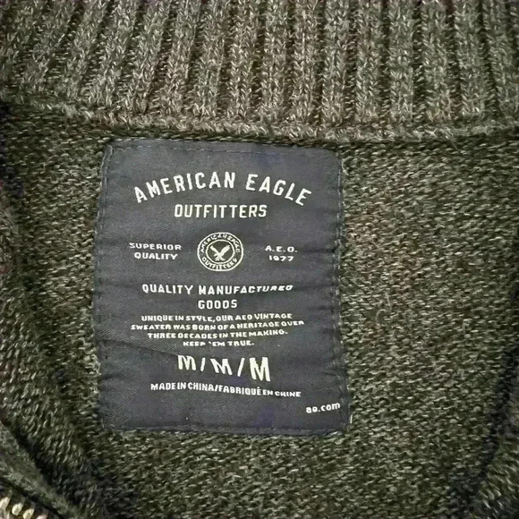 American Eagle Outfitters. 1/4 Zip Front Charcoal Sweater. Size M - Picture 2 of 3